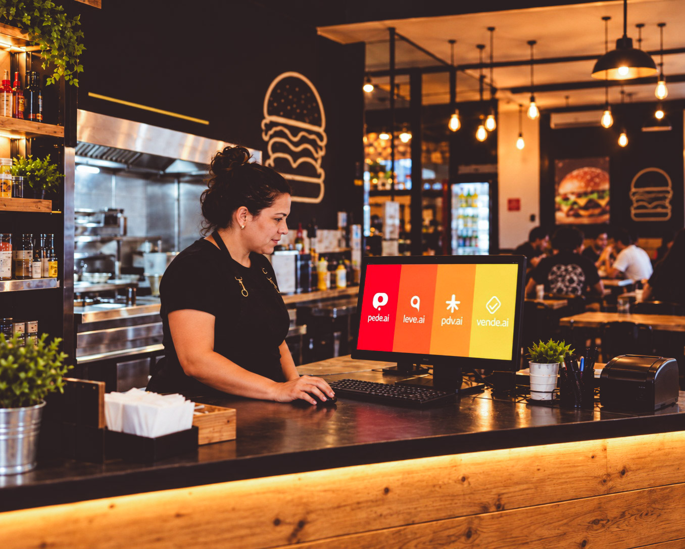 Dona de restaurante em Petrolina-PE