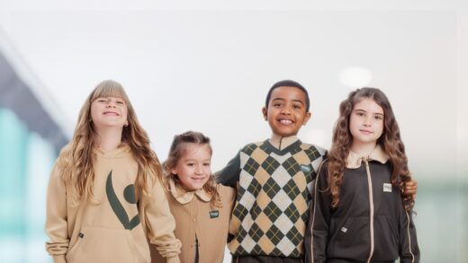Alunos da Valley International School têm o inglês como língua de instrução desde a educação infantil.