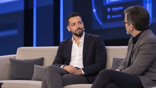 Carlos Guerra Jr., CEO da OmniAI, reforça a importância de ter um financeiro preditivo para evitar a inadimplência.