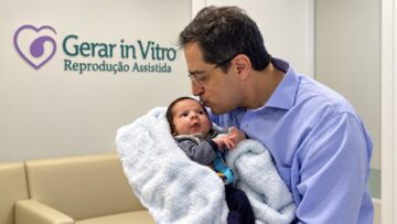 Emílio: Mãe homenageia médico e dá seu nome ao filho após tratamento de fertilidade.